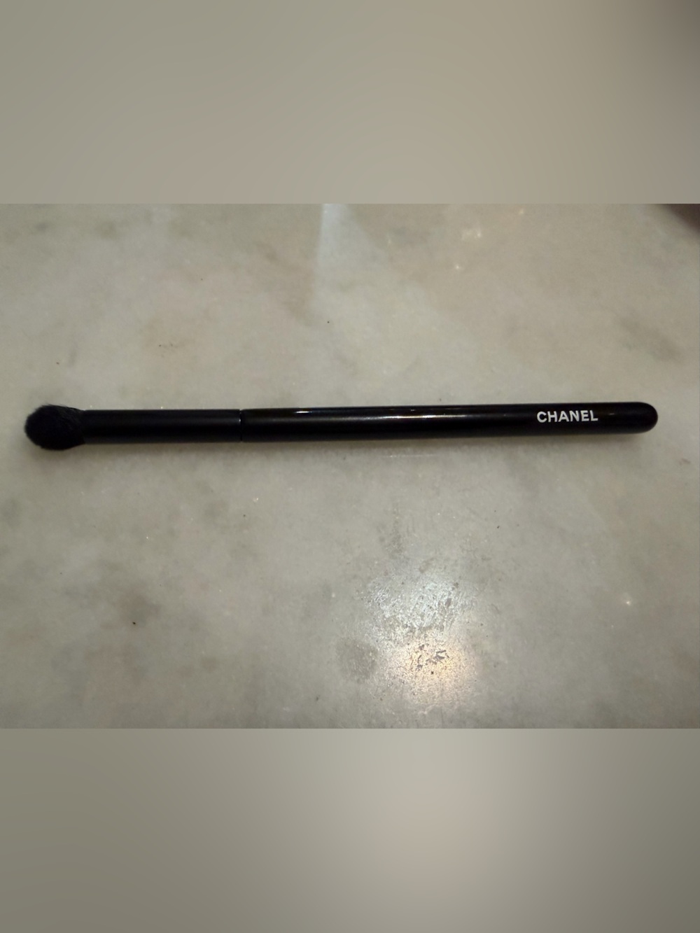 New without box CHANEL Les Pinceaux de Chanel eyeshadow blending brush #204